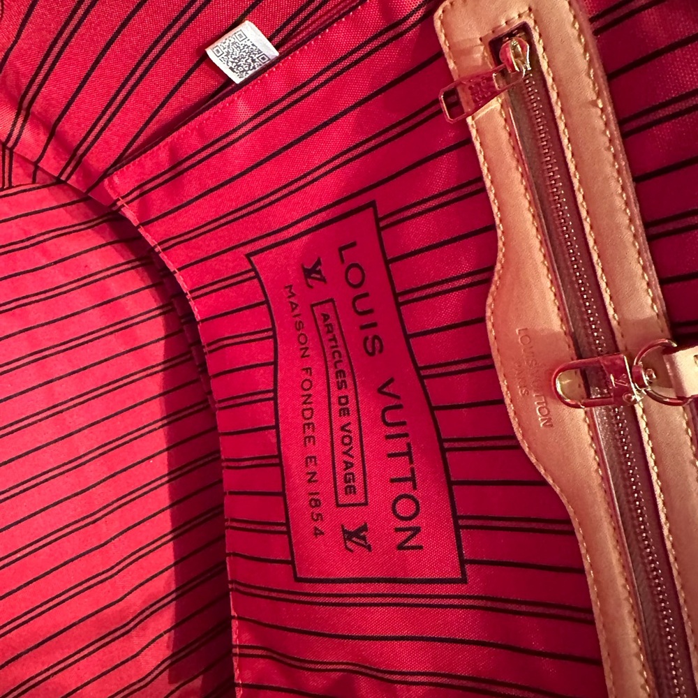 Louis Vuitton Brown Monogram Tote Bag - Picture 9 of 12